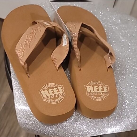 Reef Sandy Flip-Flop Sandal- Tan - Picture 10 of 11